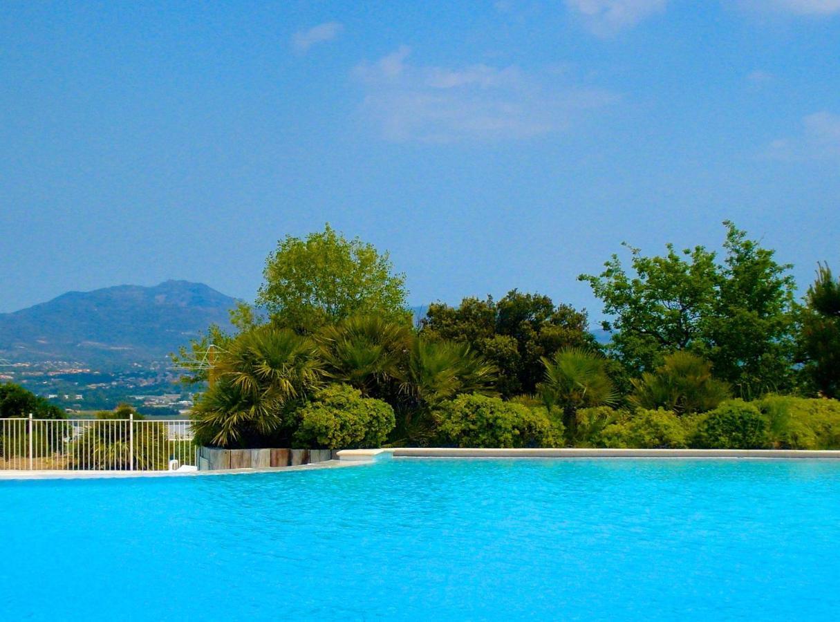 Studio Apartment - Domaine Du Golf Resort Roquebrune-sur-Argens Buitenkant foto