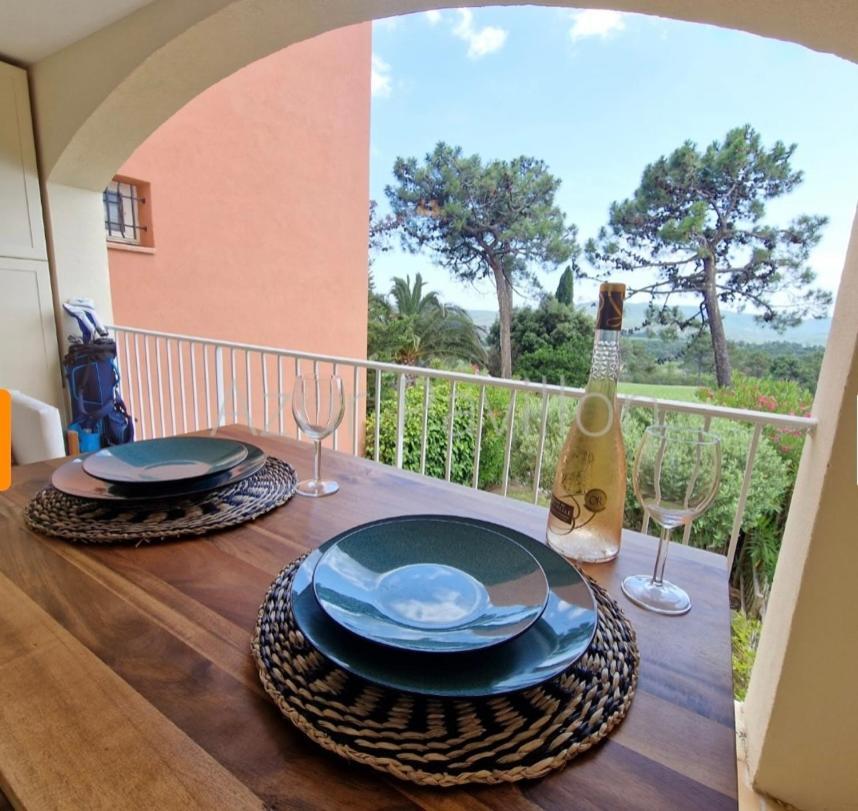 Studio Apartment - Domaine Du Golf Resort Roquebrune-sur-Argens Buitenkant foto